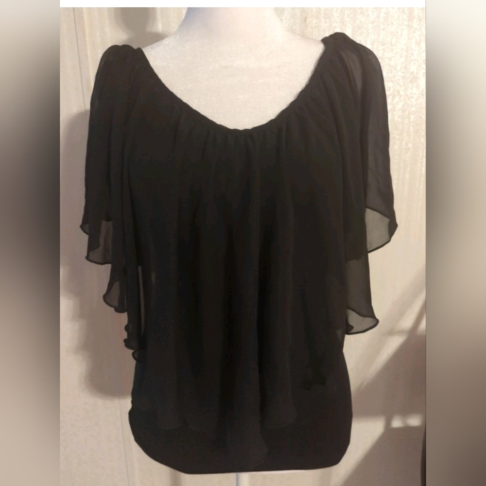 Venus Sleeveless Black Top With Flowy Overlay Small